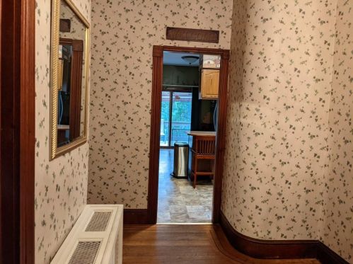 110 Highland St, Woonsocket RI 02895-1815 exterior