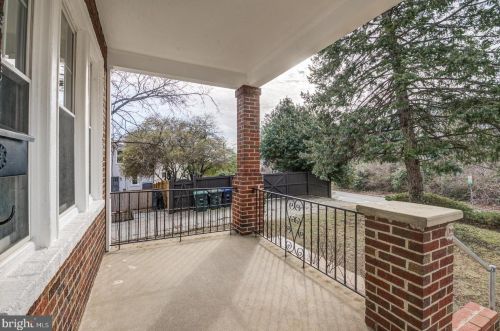 3211 9th St, Washington DC  20017-3505 exterior