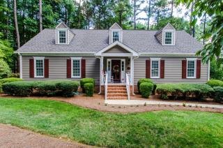 103 Farren Ct, Cary, NC 27511-4559
