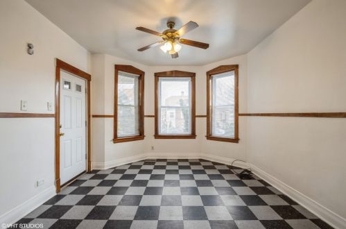 4905 24th St, Chicago, IL 60804-3425