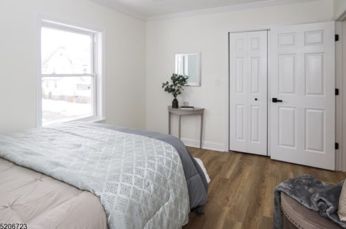 4 Hollywood Ave, Montclair NJ  07042-4306 exterior