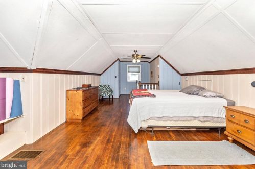 604 Forest Glen Rd, Silver Spring MD 20910-1122 exterior