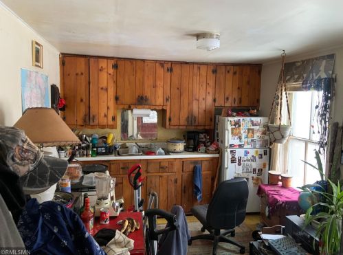 127 Isabel St, Saint Paul MN 55107-2209 exterior