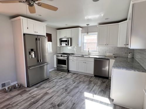 9308 Trumbull Ave, Chicago IL 60655-3326 exterior