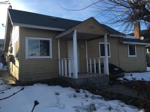 728 Walker Ave, Wenatchee, WA 98801-3441