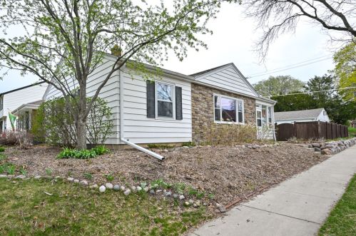 6326 Wright St, Milwaukee WI 53212-2940 exterior