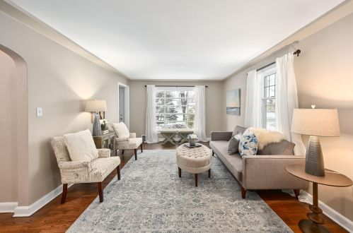 314 115th St, Milwaukee, WI 53226-4014