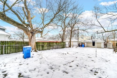 9020 Woodlawn, Chicago IL 60619-7923 exterior