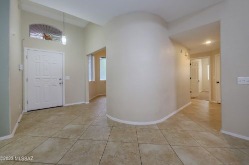 8517 Camino Bengala, Tucson AZ  85747-5165 exterior