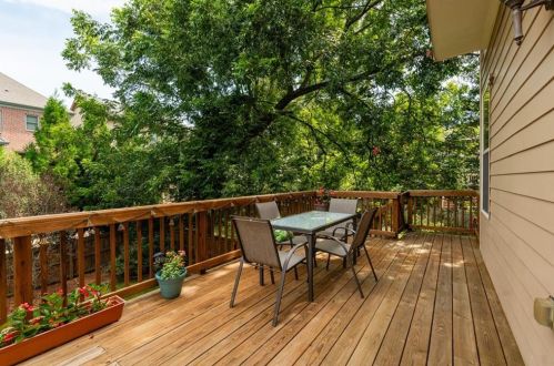 1110 Francis St, Atlanta GA 30318-5322 exterior