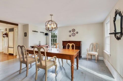 360 Windjammer Ln, Eastham MA 02642-3436 exterior