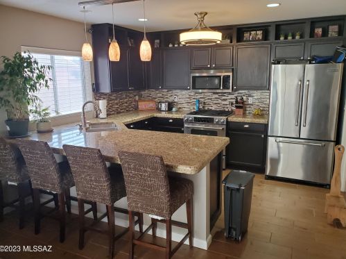 9950 Outlaw Trl, Tucson AZ  85742-8852 exterior