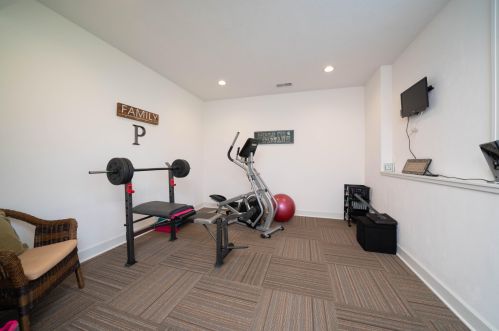 3900 Oakharbor St, Kalamazoo MI 49009-6185 exterior