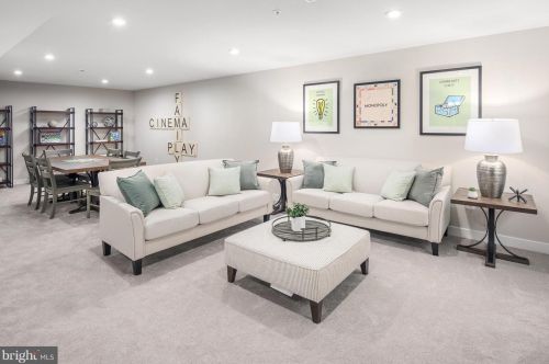 1240 Beck Ml Rd, Hanover PA 17331-9752 exterior