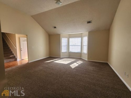 5522 Lofwood Ln, Lithonia GA  30058-3889 exterior