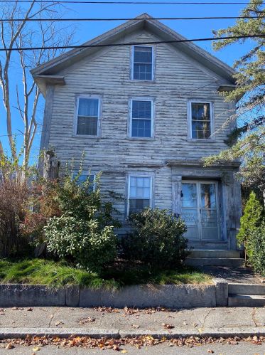 11 Hanover St, Concord, NH 03301-4230