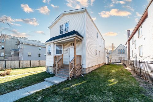 852 Massasoit Ave, Chicago, IL 60651-2635