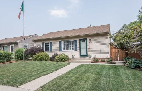 3378 69th St, Milwaukee, WI 53219-4035