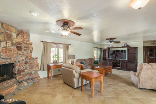 50608 33rd Ave, Phoenix AZ 85041-6330 exterior