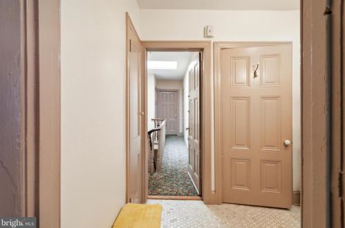 5911 Greene St, Philadelphia PA 19144-2540 exterior