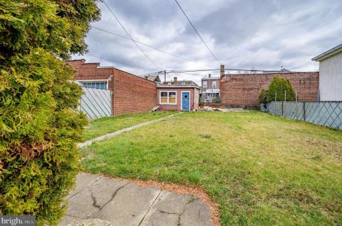 5435 American St, Philadelphia PA 19140-5726 exterior