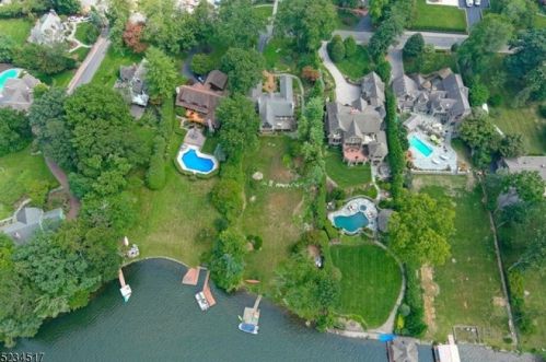 16 Is Trl, Sparta NJ 07871 exterior