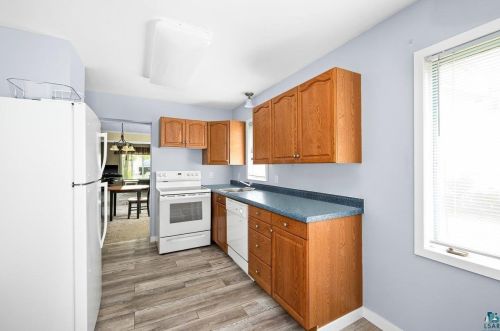 957 86 Ave, Duluth MN 55808-1412 exterior