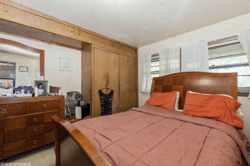 12256 Harvard Ave, Chicago IL 60628-6509 exterior