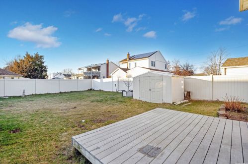 164 Belmont Ave, Babylon NY  11704-5229 exterior