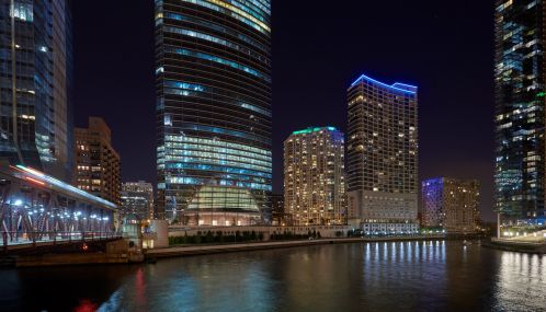 333 Canal St, Chicago IL 60606-1368 exterior