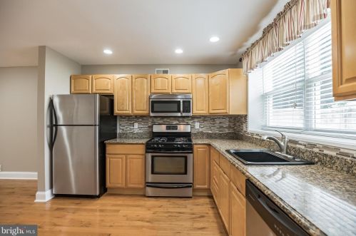 1524 Iseminger St, Philadelphia PA  19147-6216 exterior