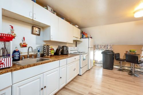 35 Grammont Rd, Worcester MA 01607-1175 exterior