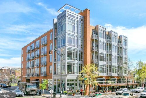 1390 V St, Washington DC 20020-7018 exterior