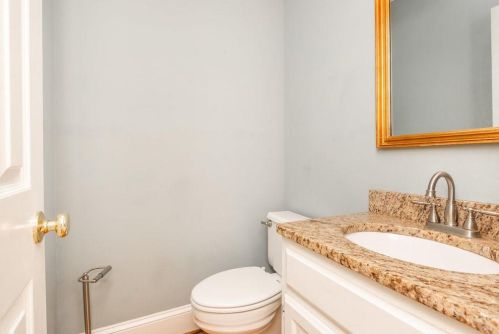 2075 Dunwoody Heritage Dr, Atlanta GA 30350-5413 exterior