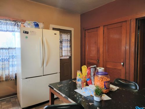 1411 Hayes Ave, Milwaukee WI 53215-3139 exterior