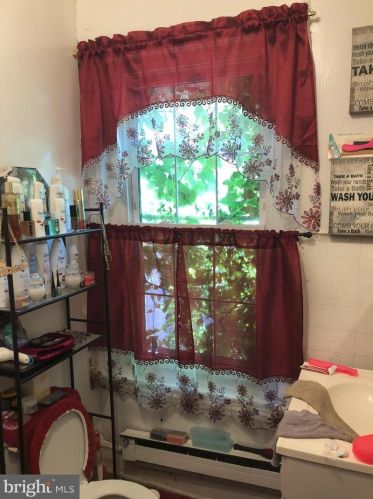 4538 Greene St, Philadelphia PA 19144-6015 exterior