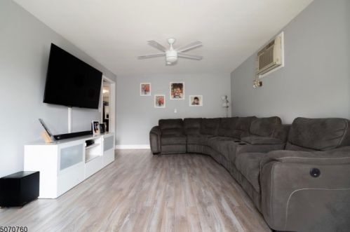 25 Forest Ave, Paterson, NJ 07506-1824