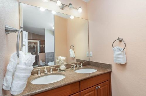 841 2 St, Naples FL 34117-9326 exterior