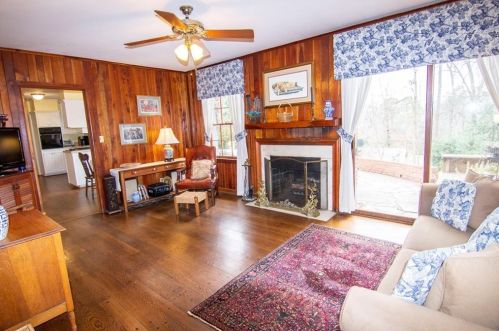 6688 Brandon Ml Rd, Atlanta GA 30328-2031 exterior