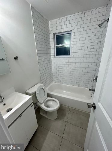 58 Galveston Pl, Washington DC 20032-2049 exterior