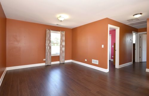 6004 60 St, Chicago IL 60638-4315 exterior