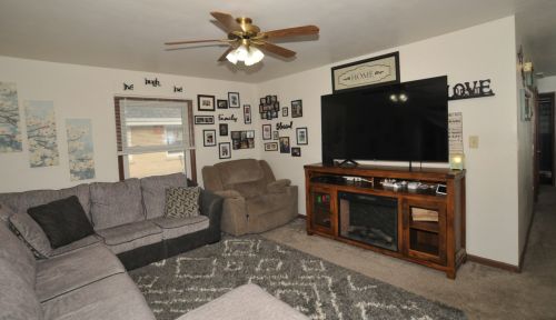 3028 94, Milwaukee WI 53227-3611 exterior