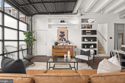 1413 Swann St, Washington, DC 20009-3903