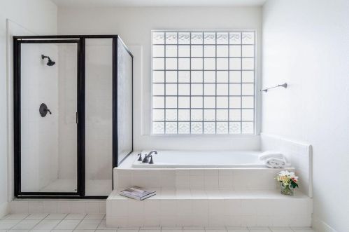 3315 Bridle Path, Austin TX 78703-2605 exterior