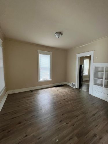 2959 24th St, Milwaukee, WI 53206-1112