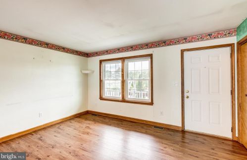 453 Columbus Ave, Littlestown PA 17340-1519 exterior