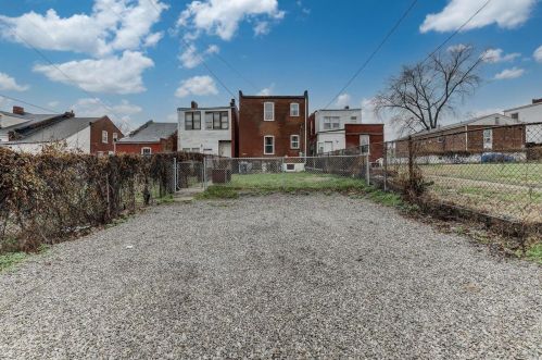 2221 Osage St, Saint Louis MO 63118-4212 exterior