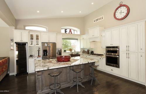 4515 Chisum Trl, Phoenix AZ  85050-8568 exterior