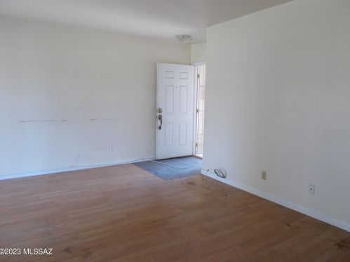 5620 Wood Crest Dr, Tucson AZ  85746-1304 exterior