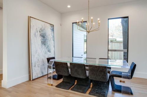 6811 Blessing Dr, Dallas TX 75214-2547 exterior